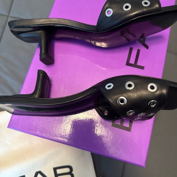 Authentic By Far grommet sandals 6/36 - Picture 5 of 8